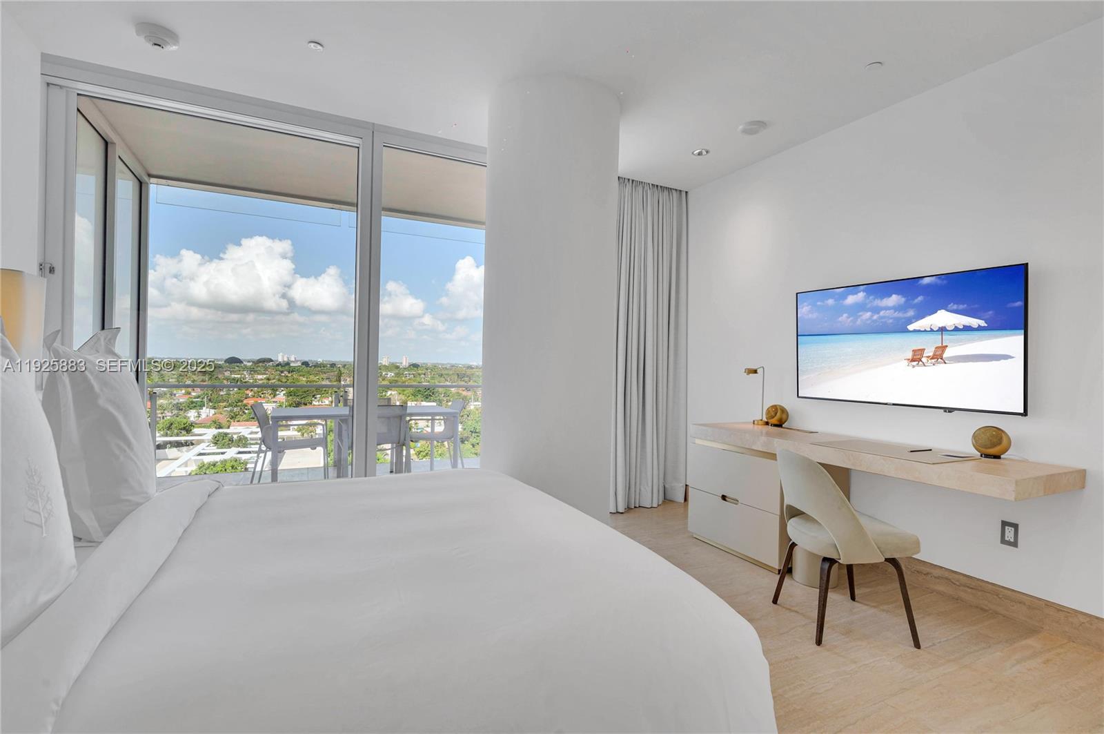 9111 Collins Ave #N-914 Surfside, FL 33154