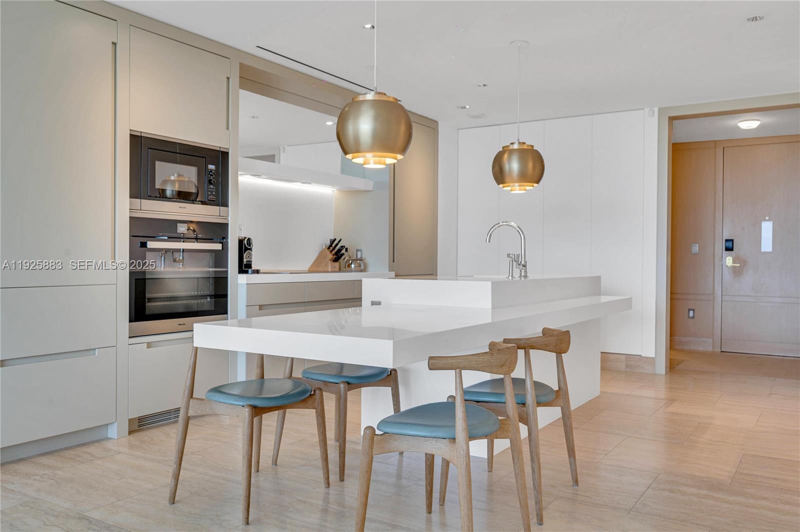 9111 Collins Ave #N-914 Surfside, FL 33154