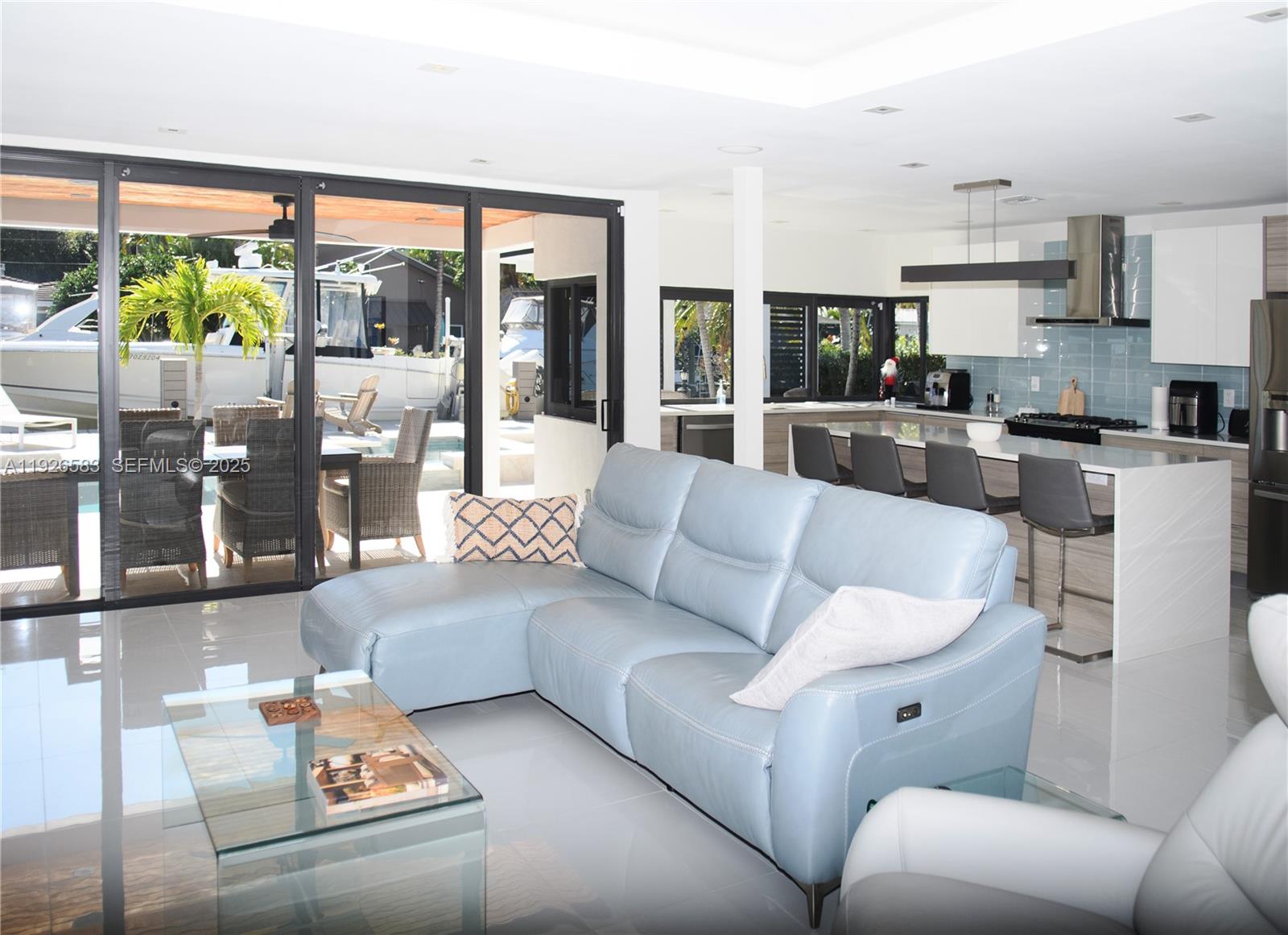 2734 SE 14th St Pompano Beach, FL 33062