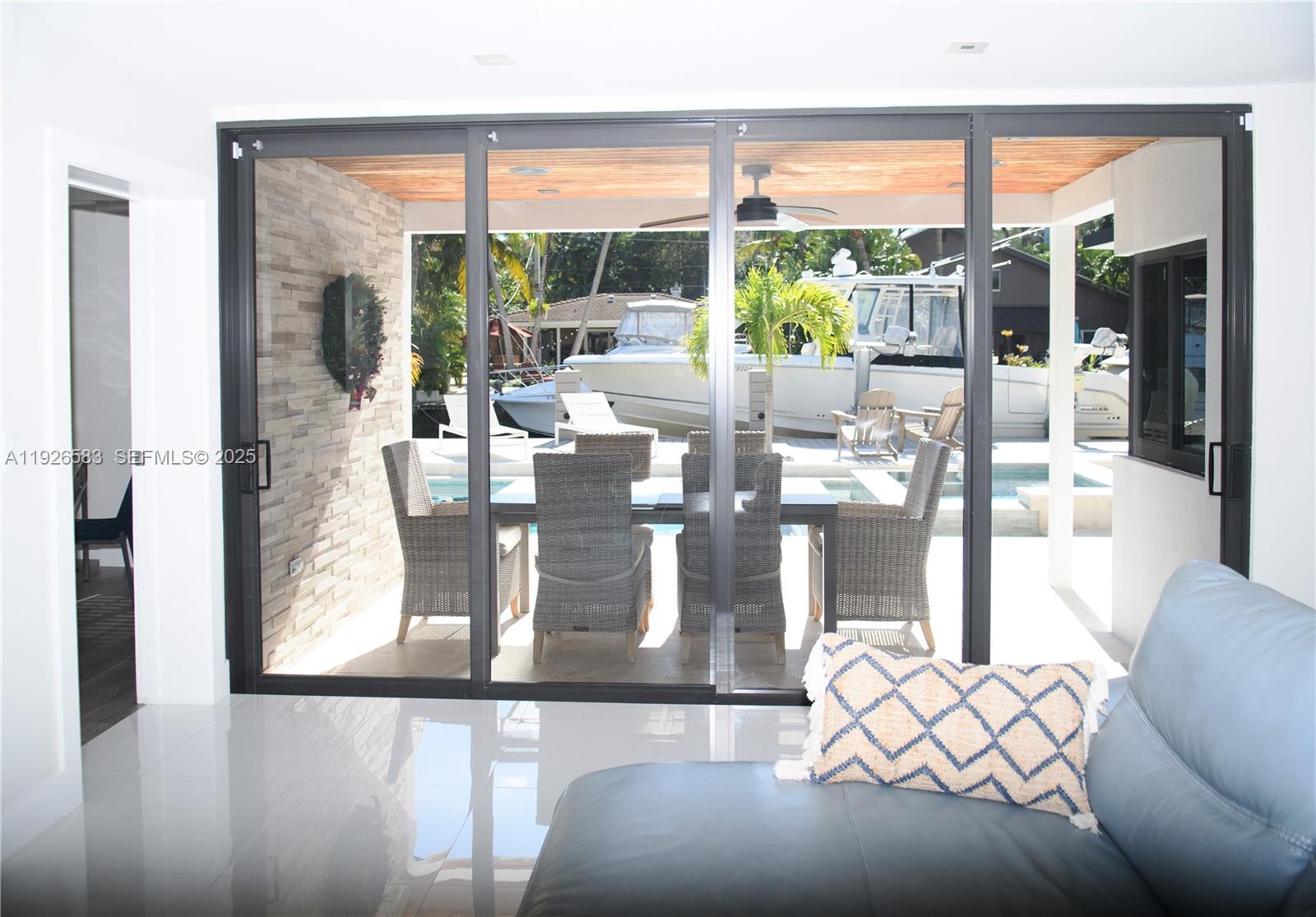 2734 SE 14th St Pompano Beach, FL 33062