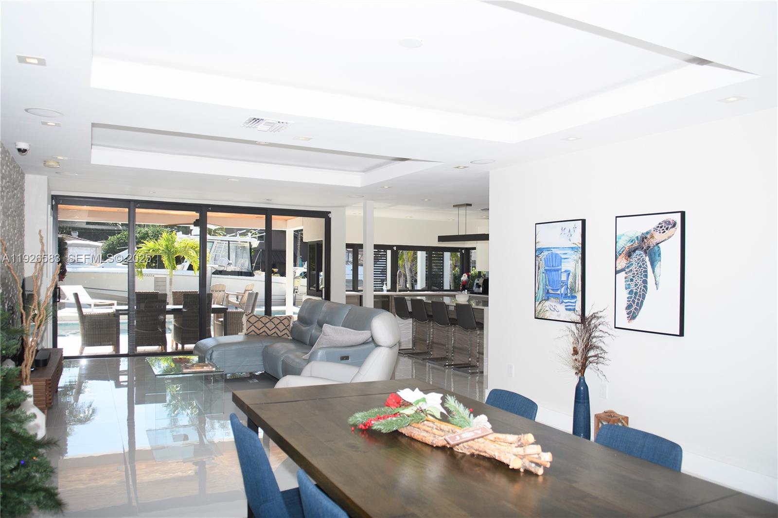 2734 SE 14th St Pompano Beach, FL 33062