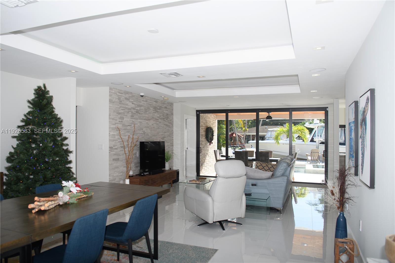 2734 SE 14th St Pompano Beach, FL 33062