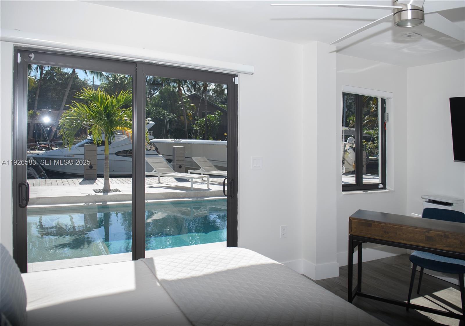 2734 SE 14th St Pompano Beach, FL 33062