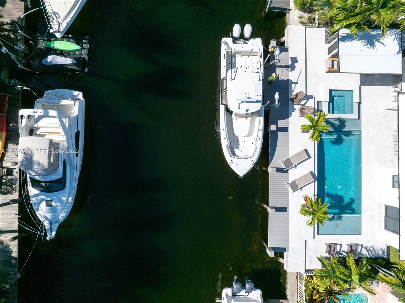 2734 SE 14th St Pompano Beach, FL 33062