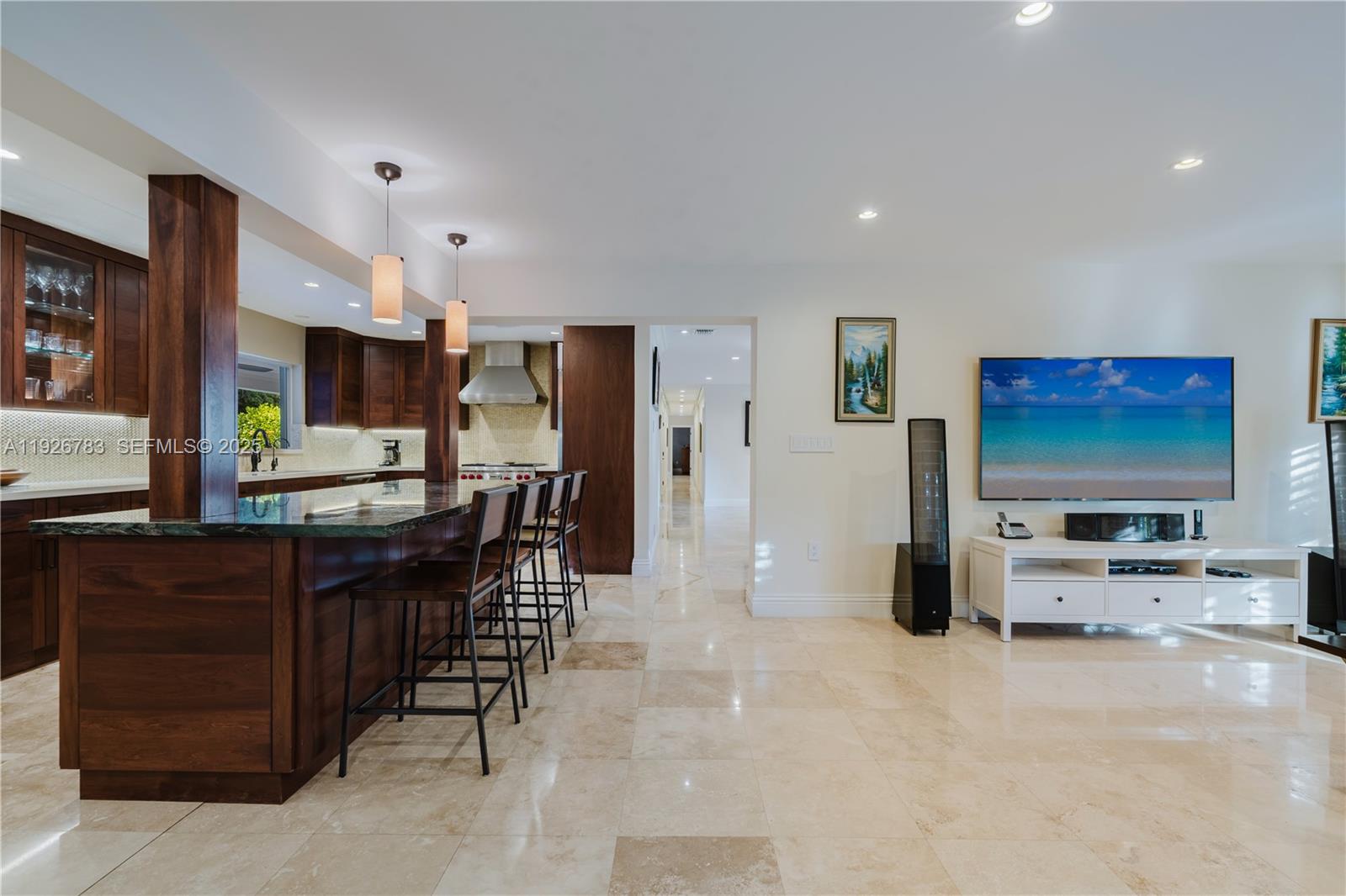 6755 SW 99th Ter Pinecrest, FL 33156