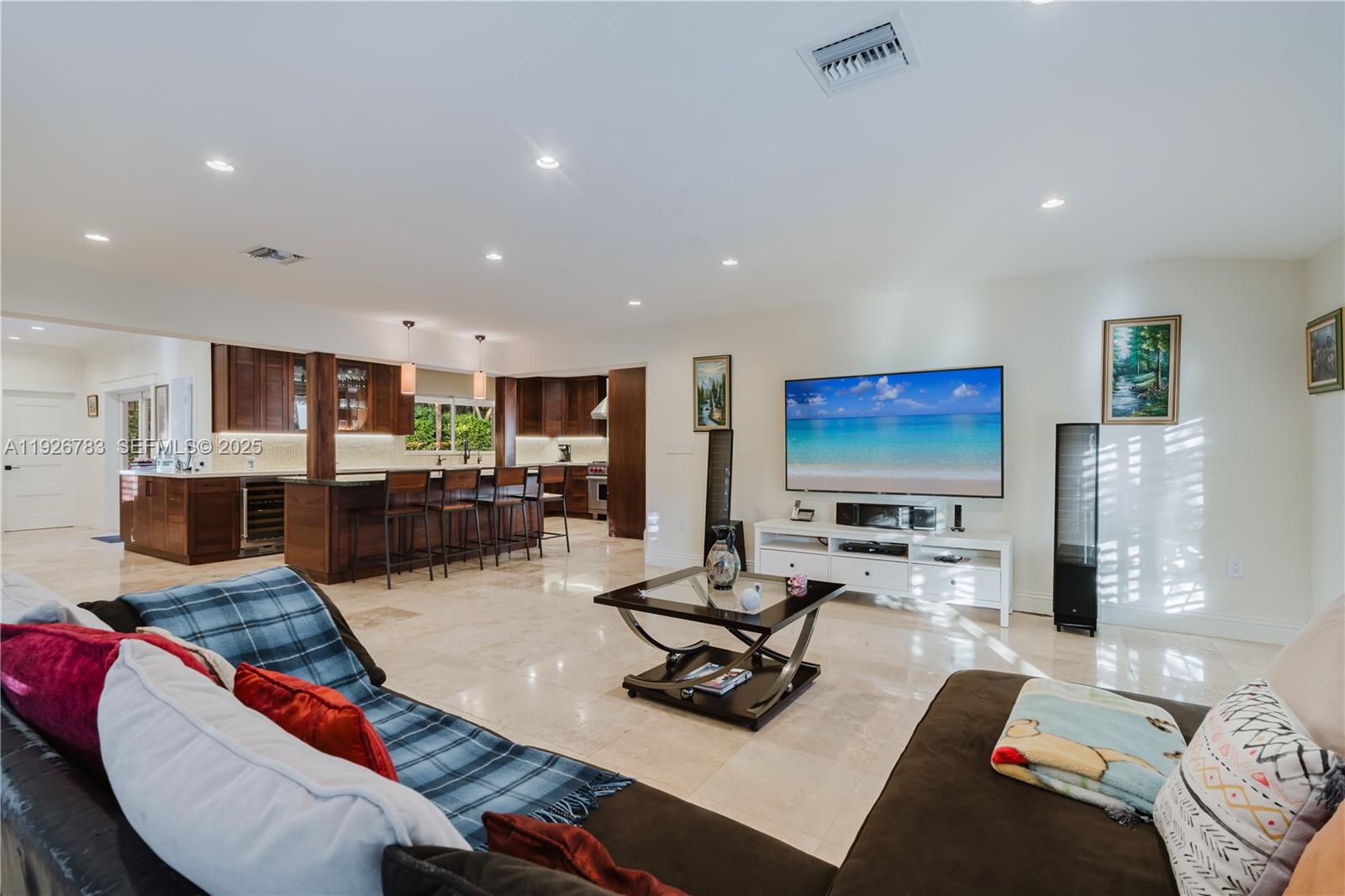 6755 SW 99th Ter Pinecrest, FL 33156