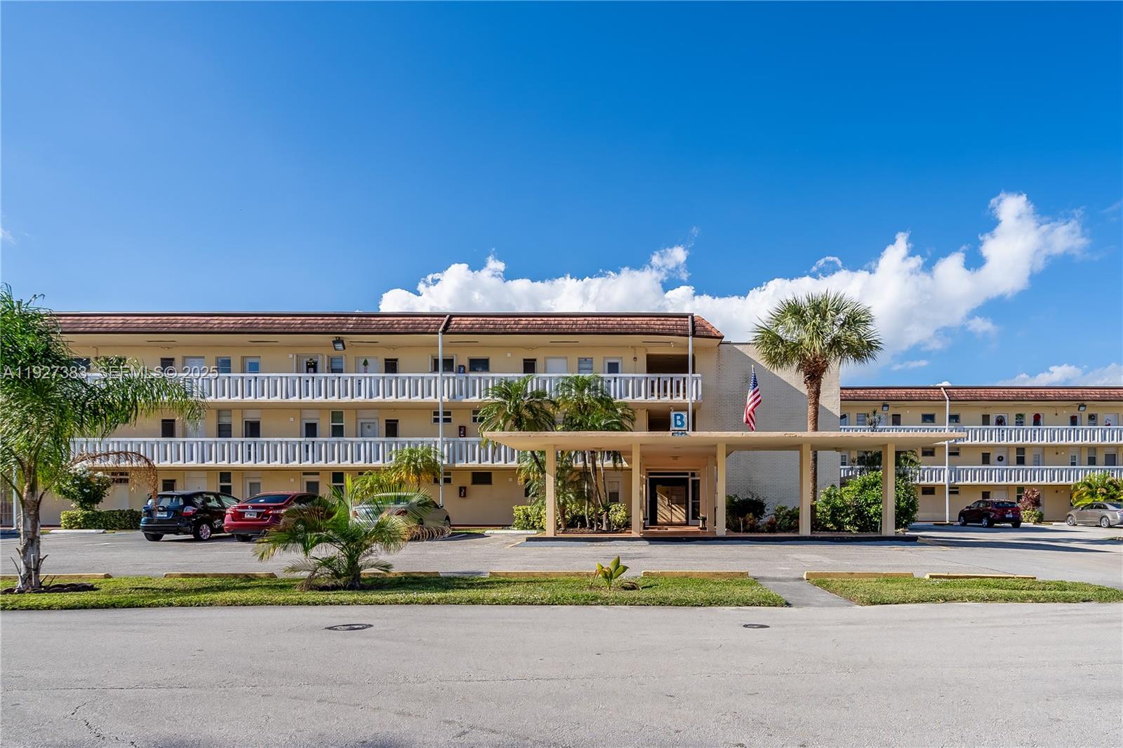 2929 Point East #A-303 Aventura, FL 33160