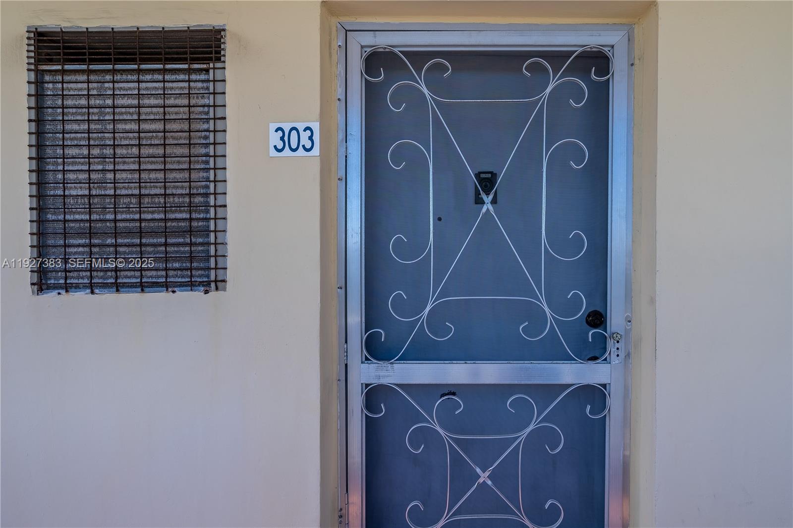 2929 Point East #A-303 Aventura, FL 33160