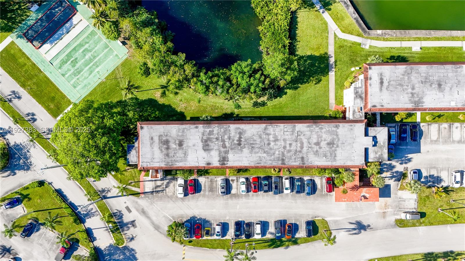 2929 Point East #A-303 Aventura, FL 33160