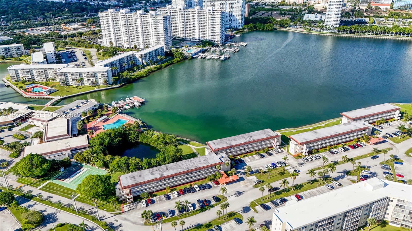 2929 Point East #A-303 Aventura, FL 33160
