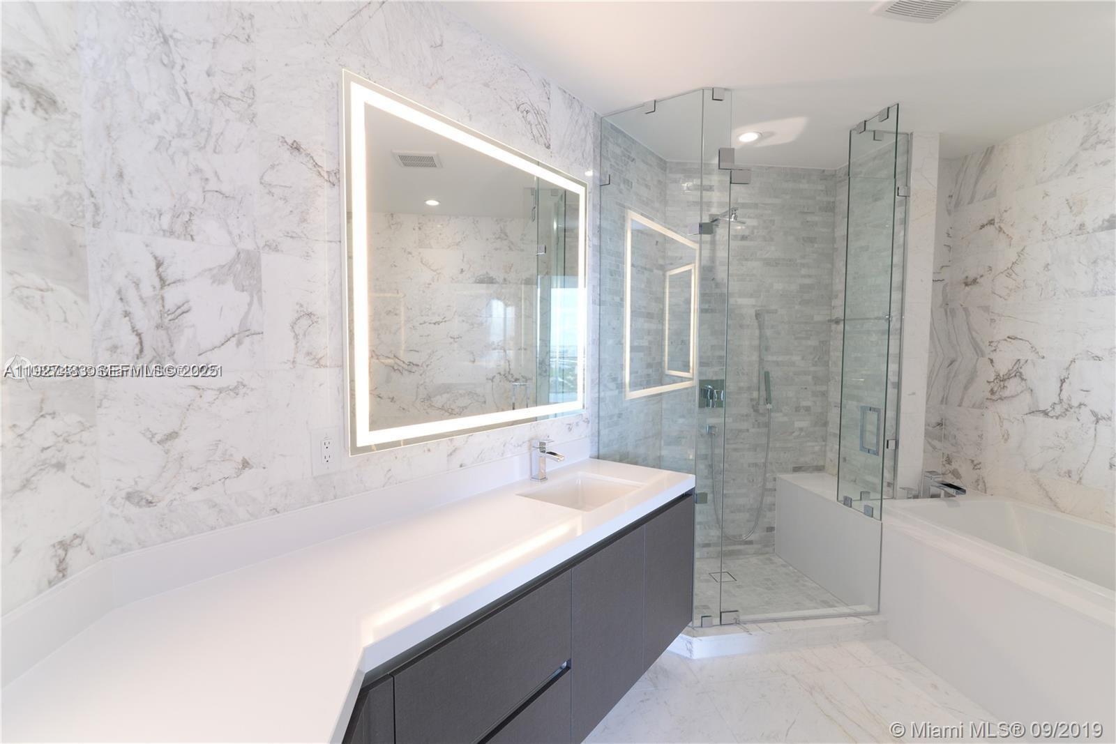 851 NE 1st Ave #4110 Miami, FL 33132