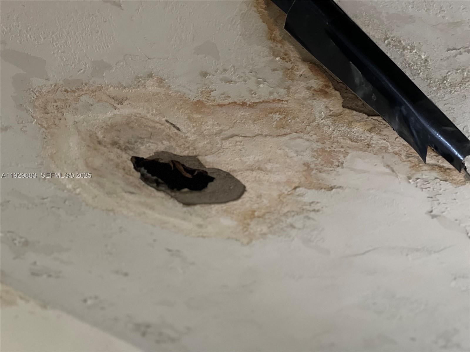 1040 NW 28th Ave Miami, FL 33125