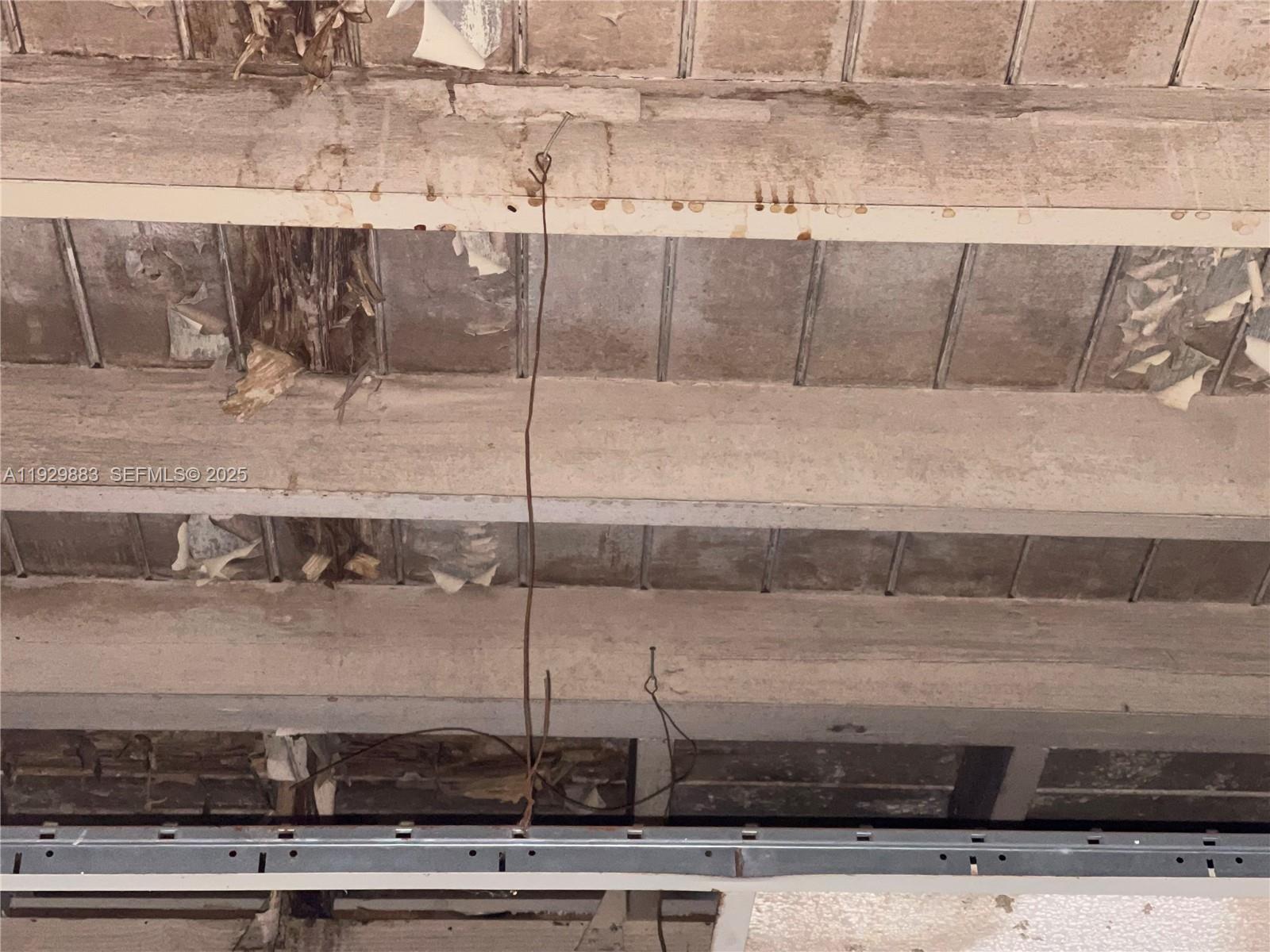 1040 NW 28th Ave Miami, FL 33125