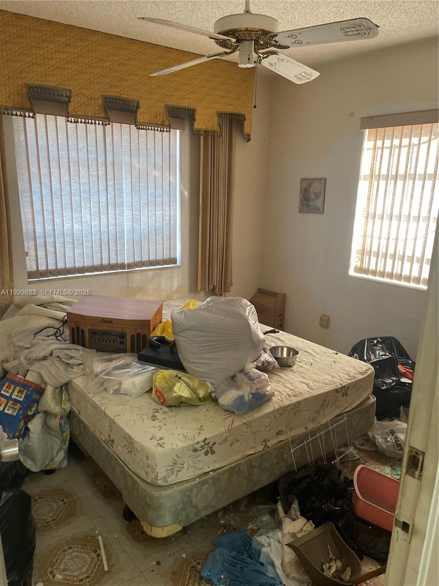 1040 NW 28th Ave Miami, FL 33125