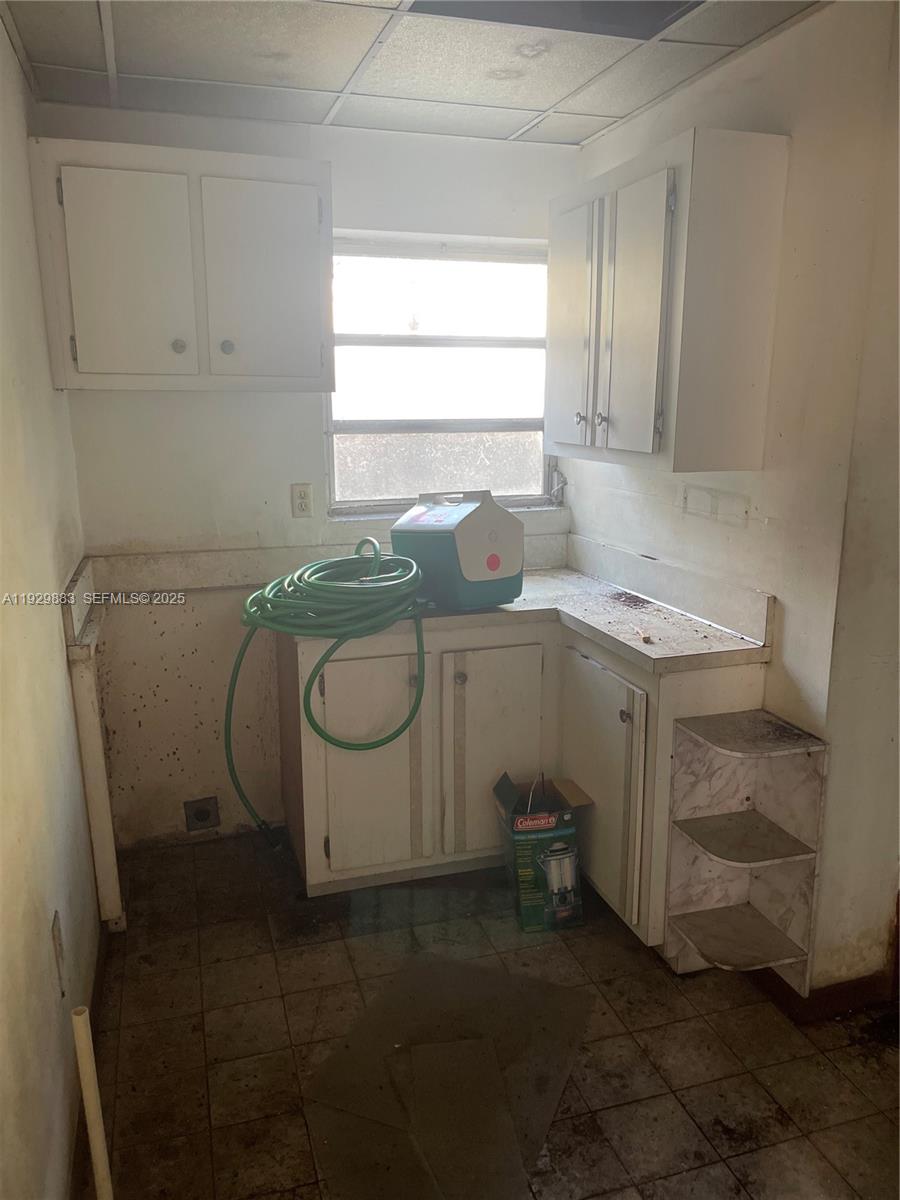 1040 NW 28th Ave Miami, FL 33125