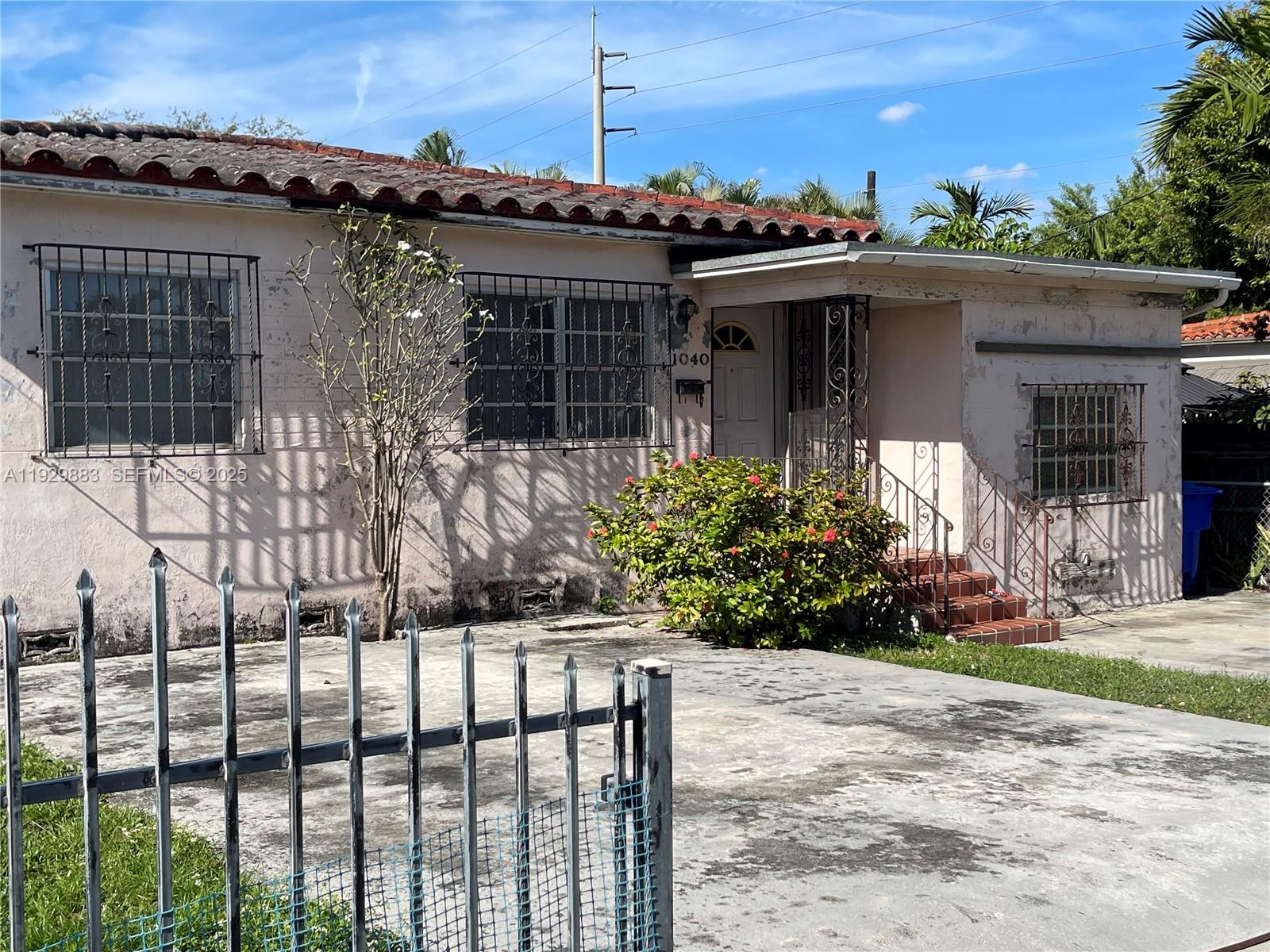 1040 NW 28th Ave Miami, FL 33125