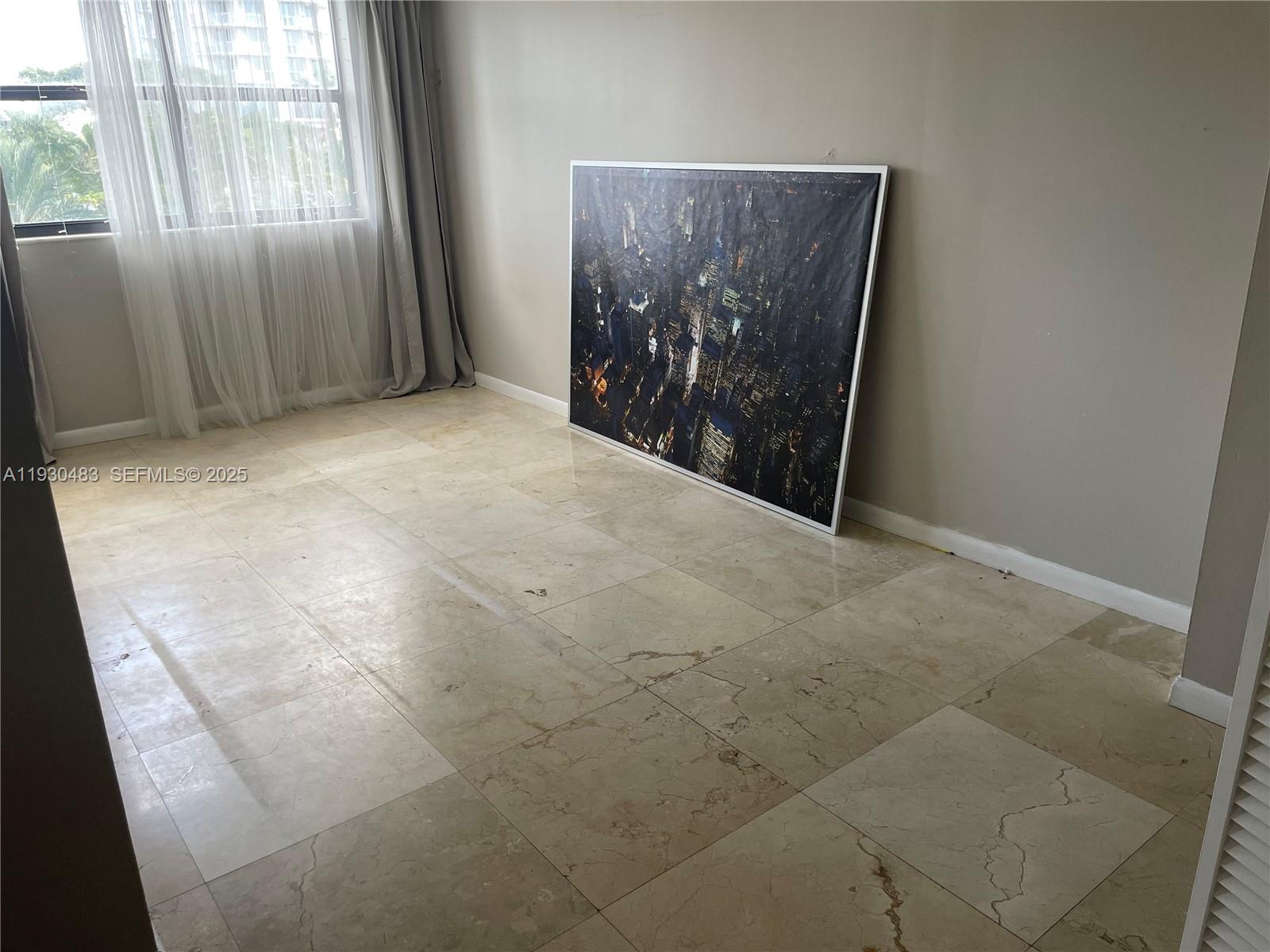 image Winston Towers 60015