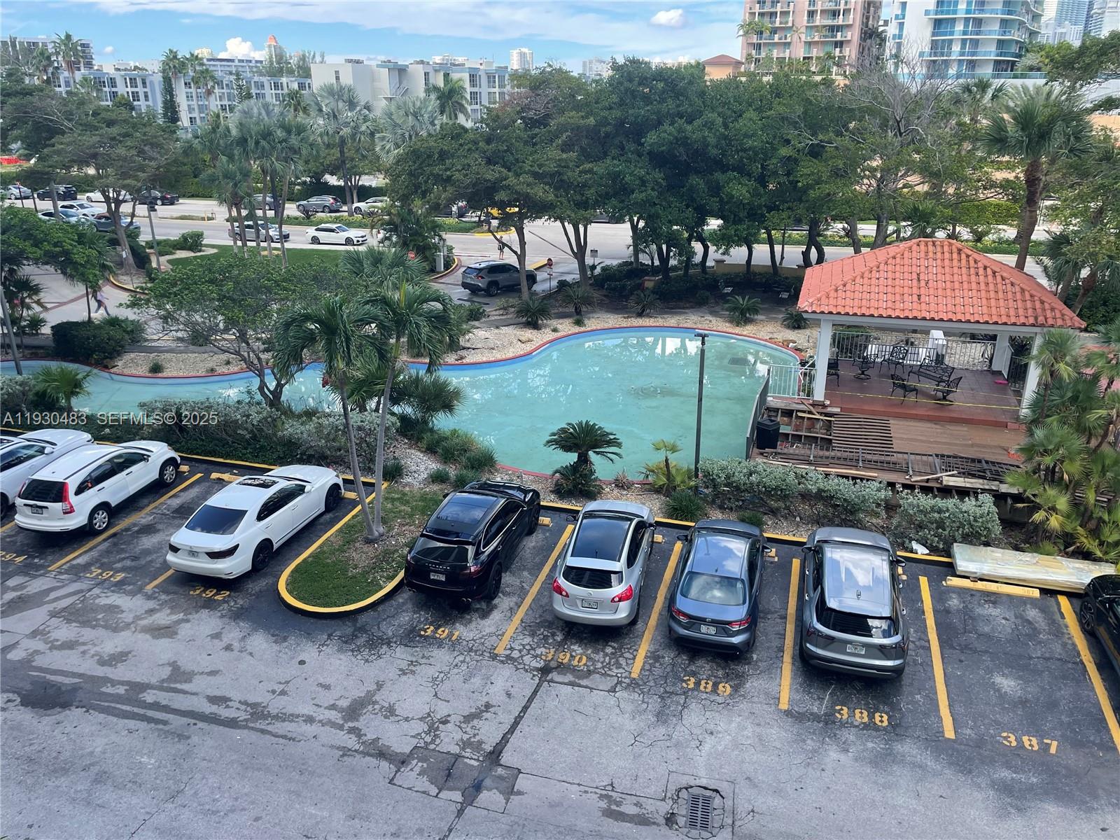 image Winston Towers 60019