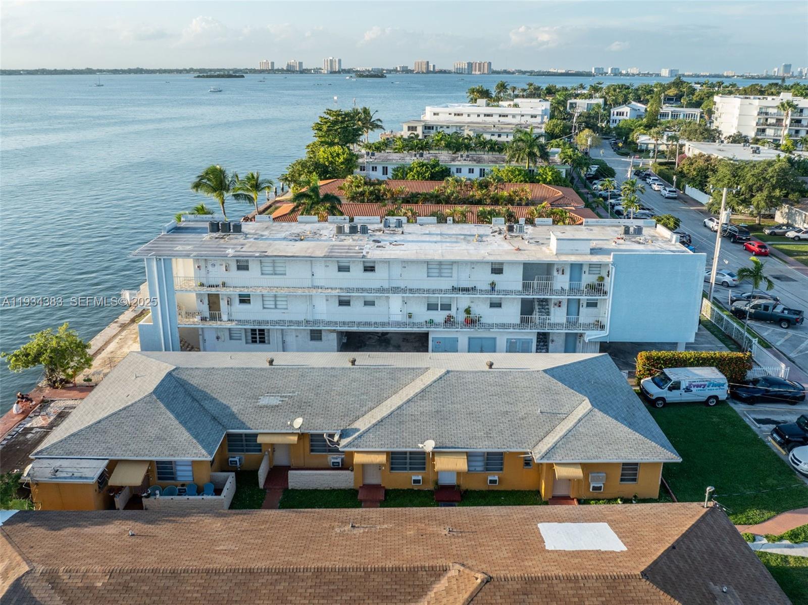 2150 Bay Dr Miami Beach, FL 33141