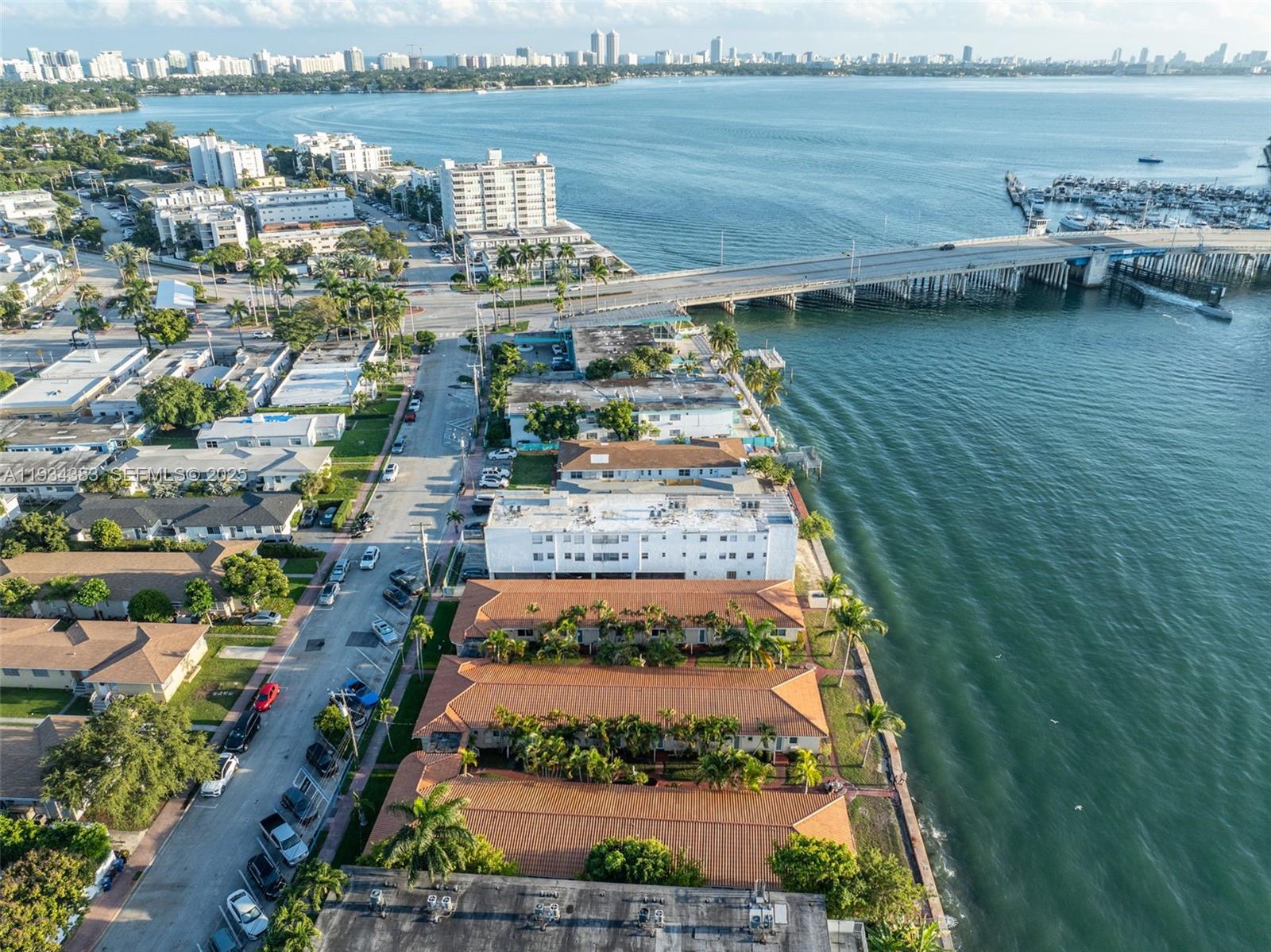 2150 Bay Dr Miami Beach, FL 33141