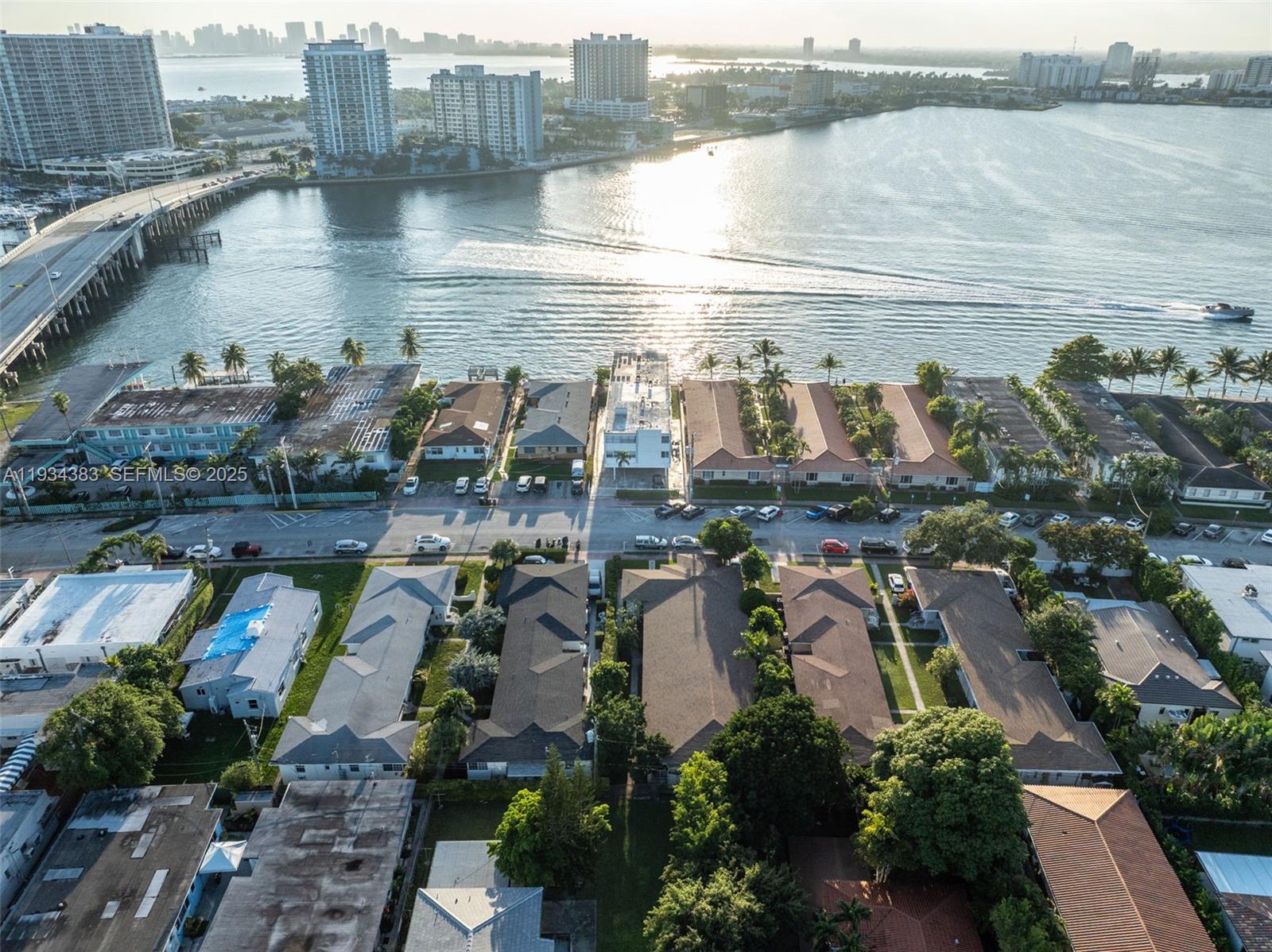 2150 Bay Dr Miami Beach, FL 33141