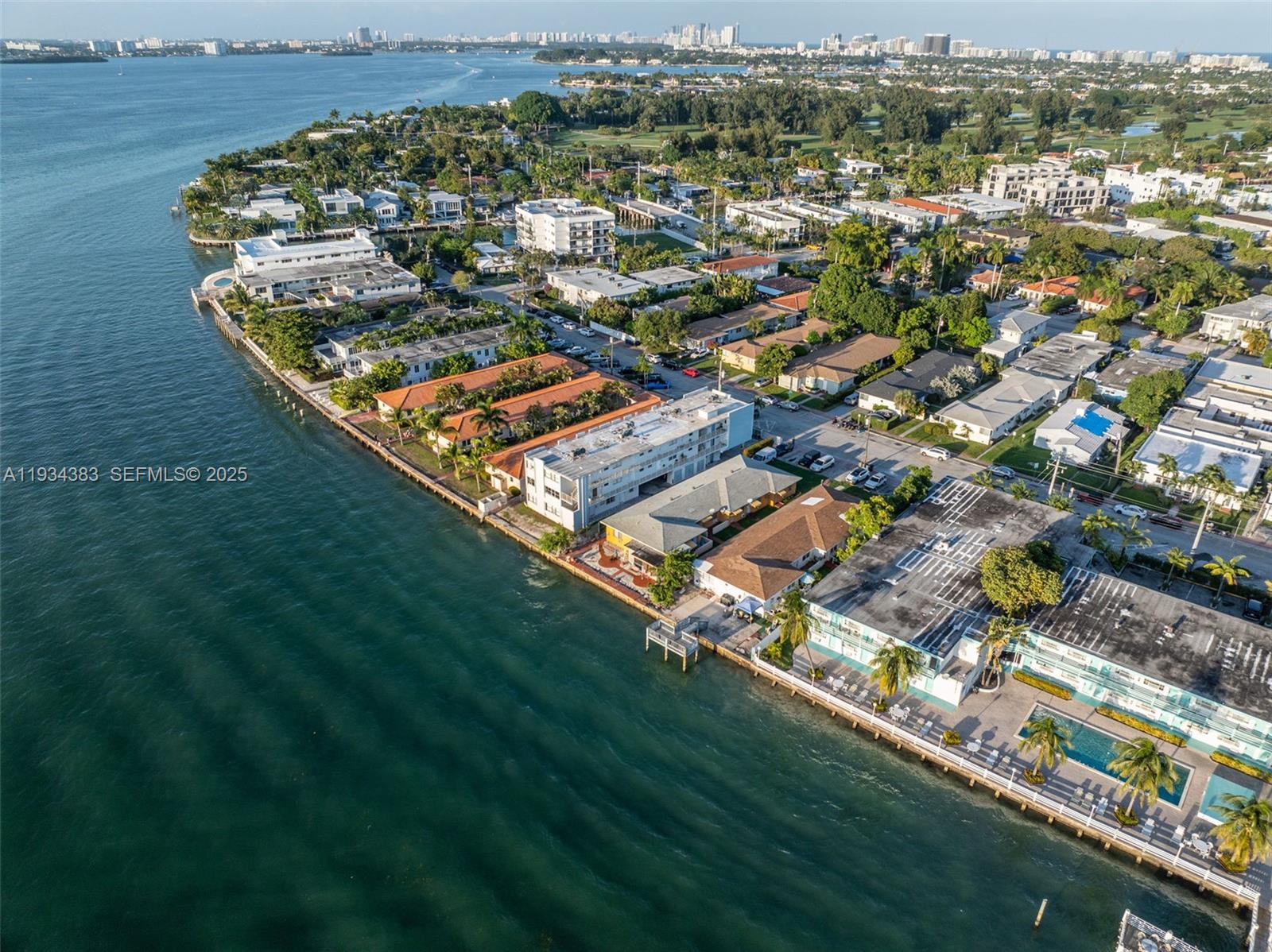 2150 Bay Dr Miami Beach, FL 33141