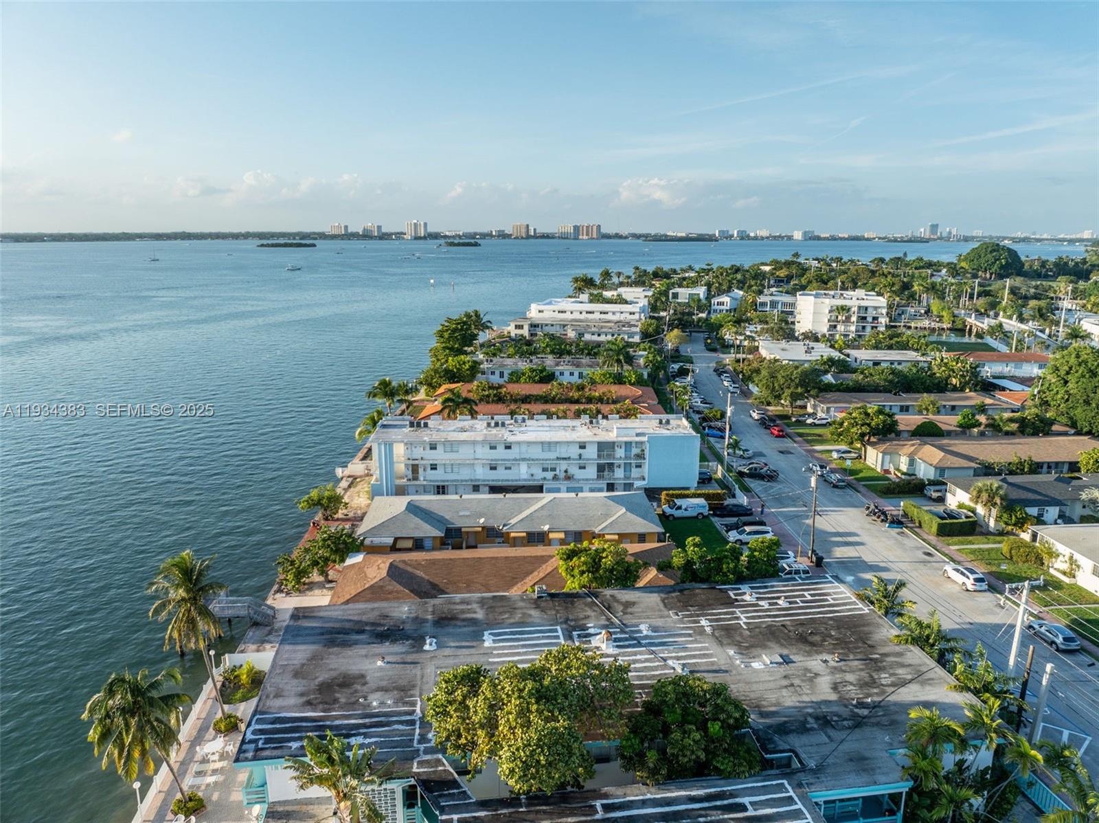 2150 Bay Dr Miami Beach, FL 33141