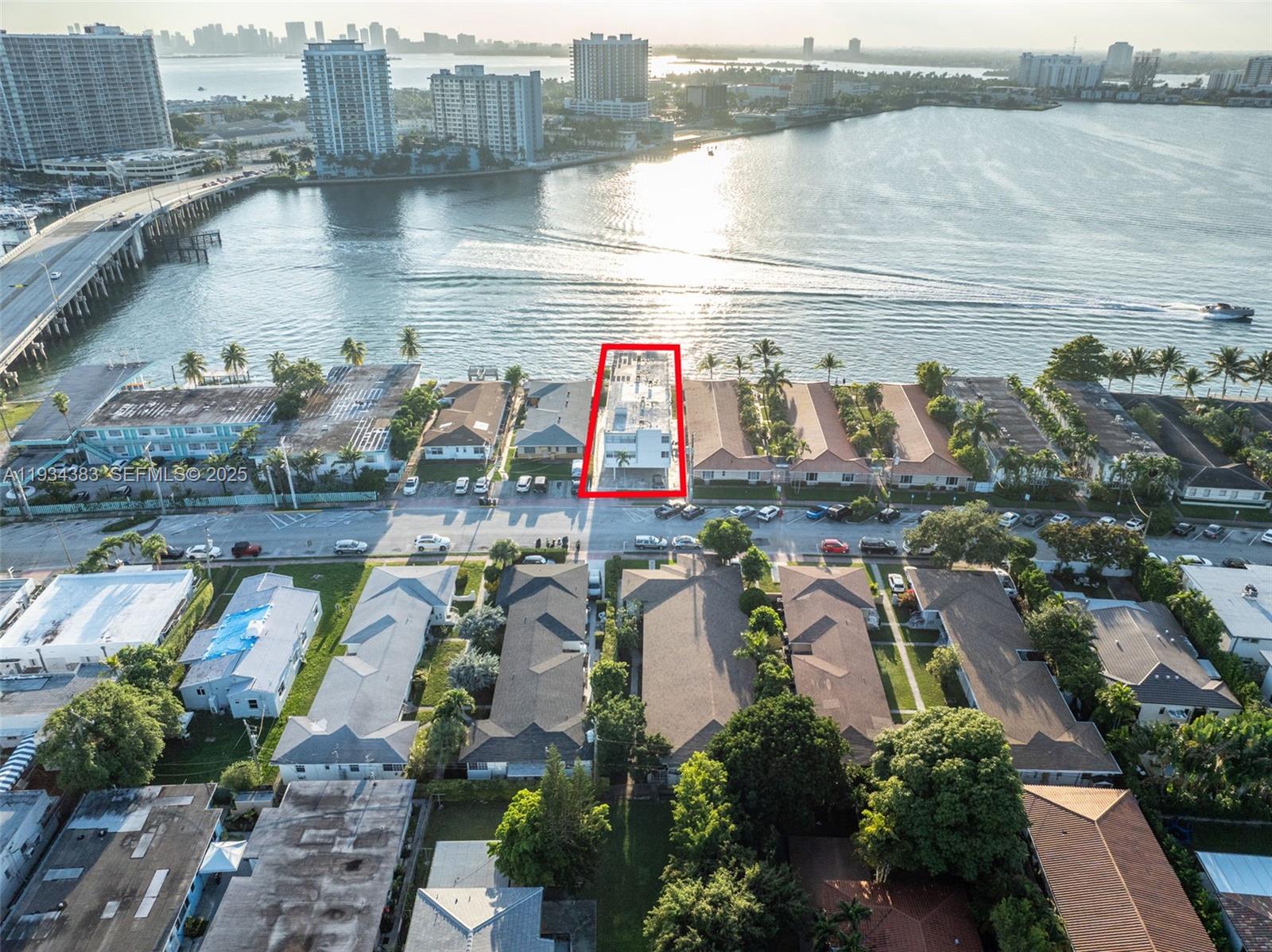 2150 Bay Dr Miami Beach, FL 33141