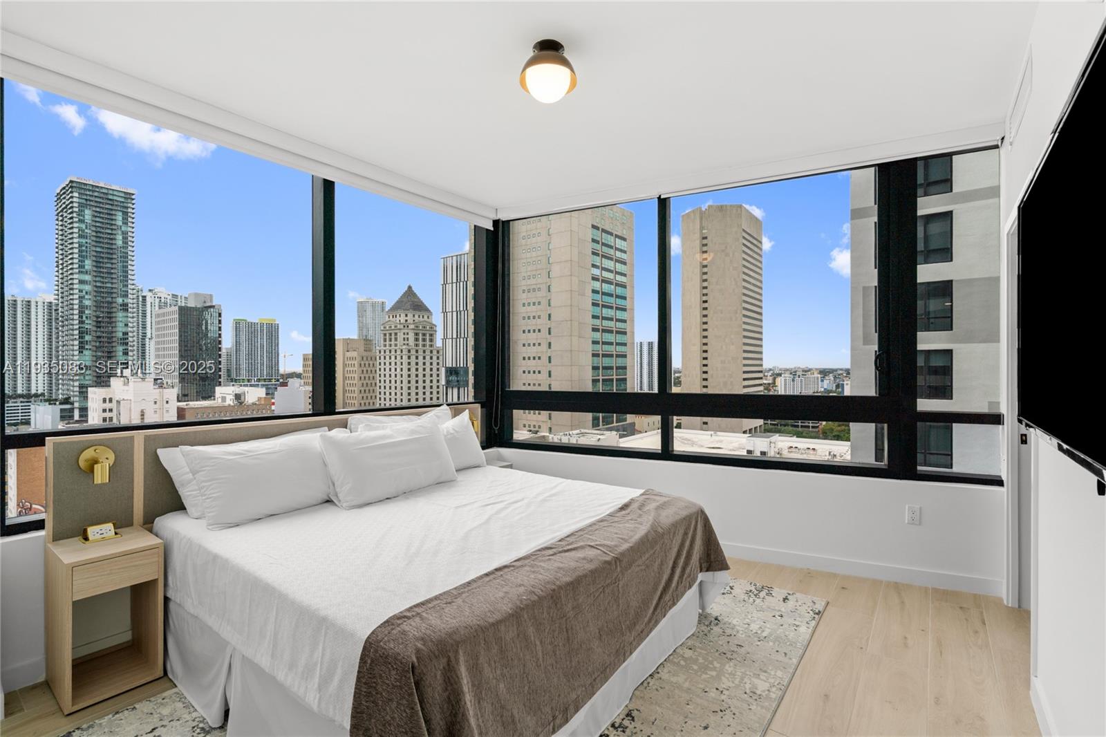 225 N Miami Ave #2012 Miami, FL 33132