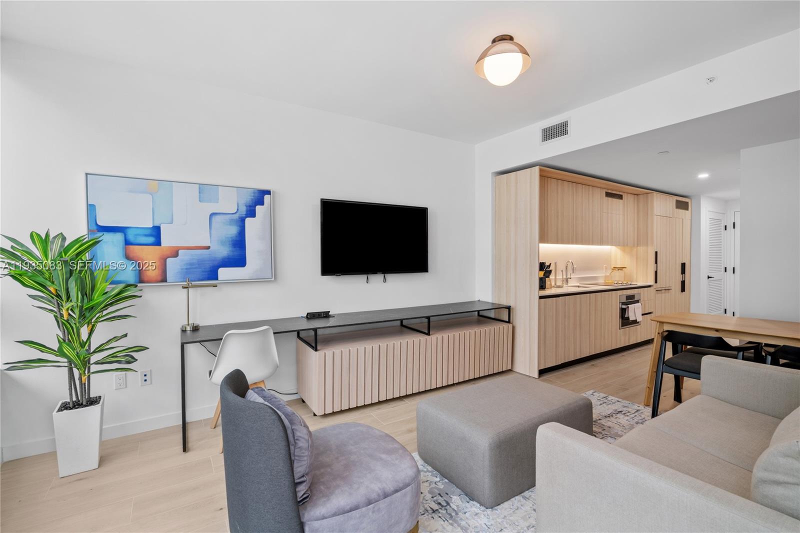 225 N Miami Ave #2012 Miami, FL 33132