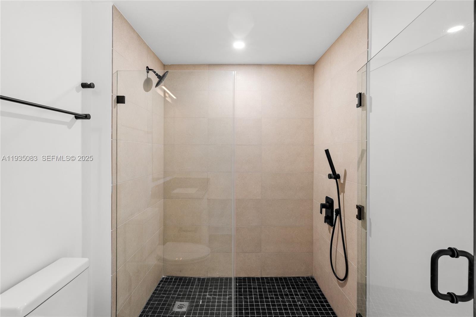 225 N Miami Ave #2012 Miami, FL 33132