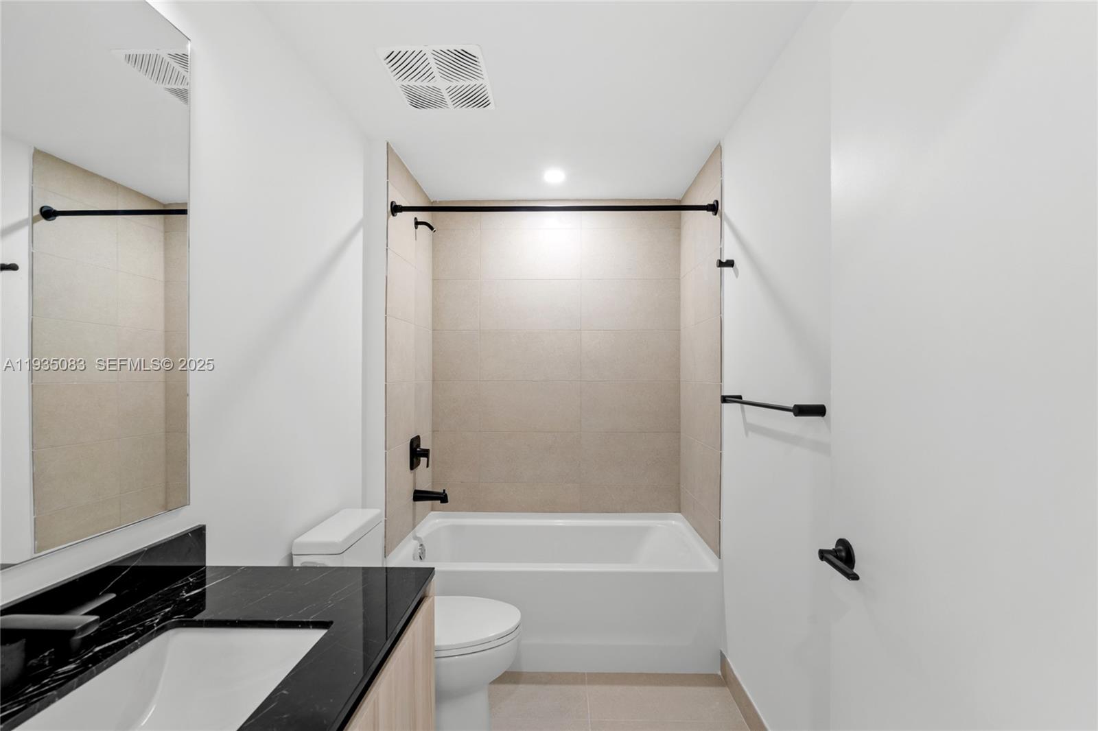 225 N Miami Ave #2012 Miami, FL 33132