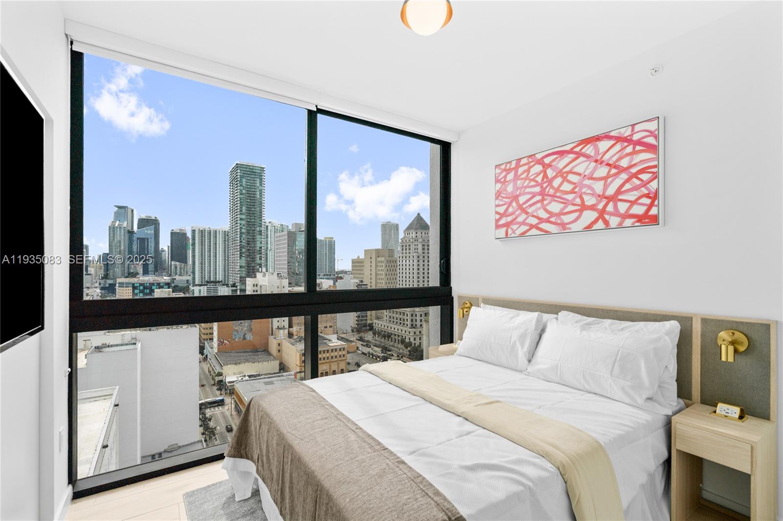 225 N Miami Ave #2012 Miami, FL 33132