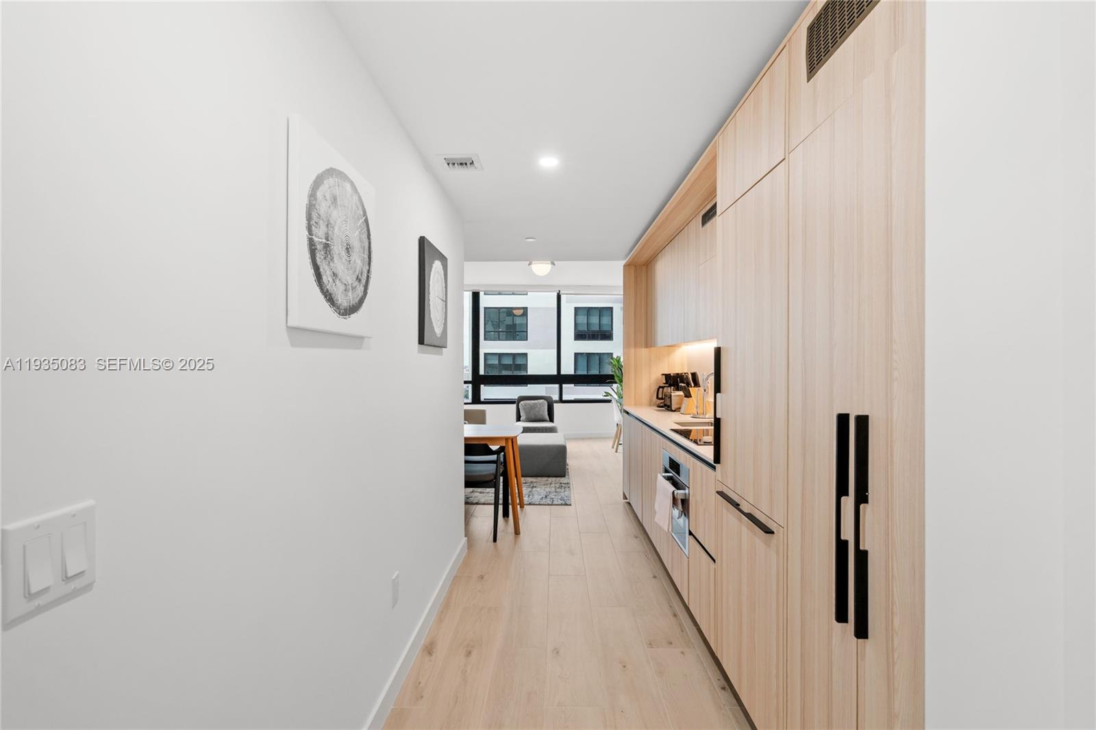 225 N Miami Ave #2012 Miami, FL 33132