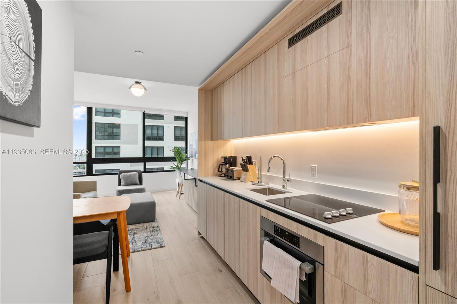 225 N Miami Ave #2012 Miami, FL 33132