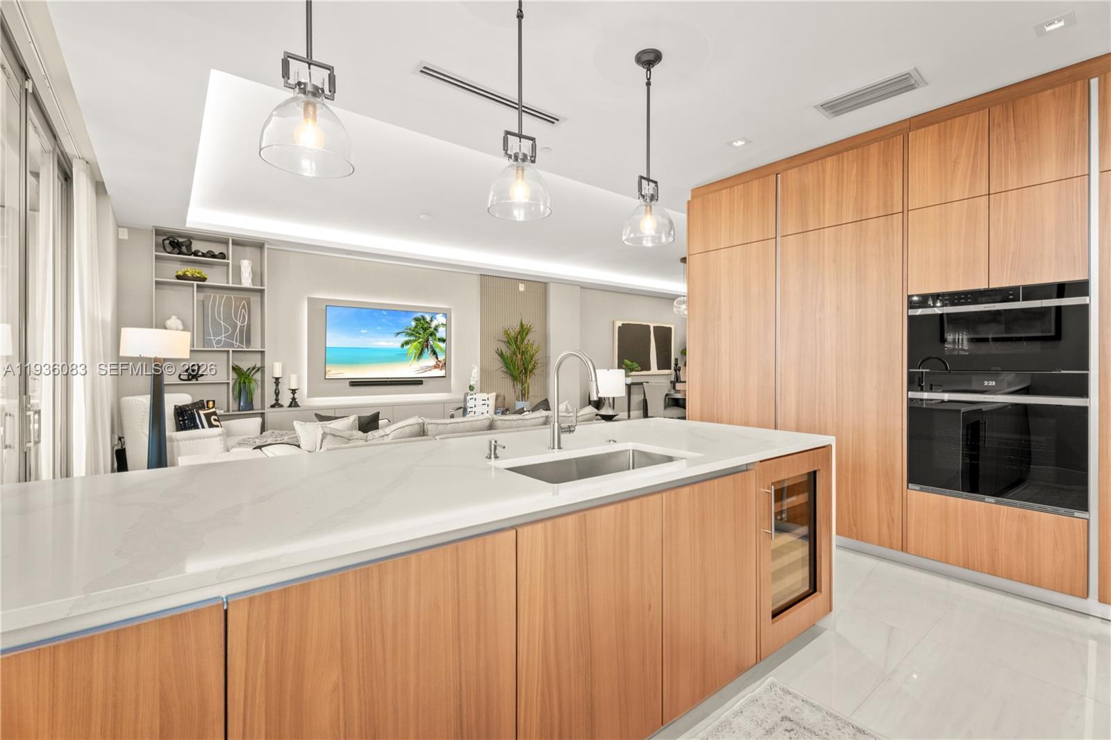 515 Valencia Ave #403 Coral Gables, FL 33134