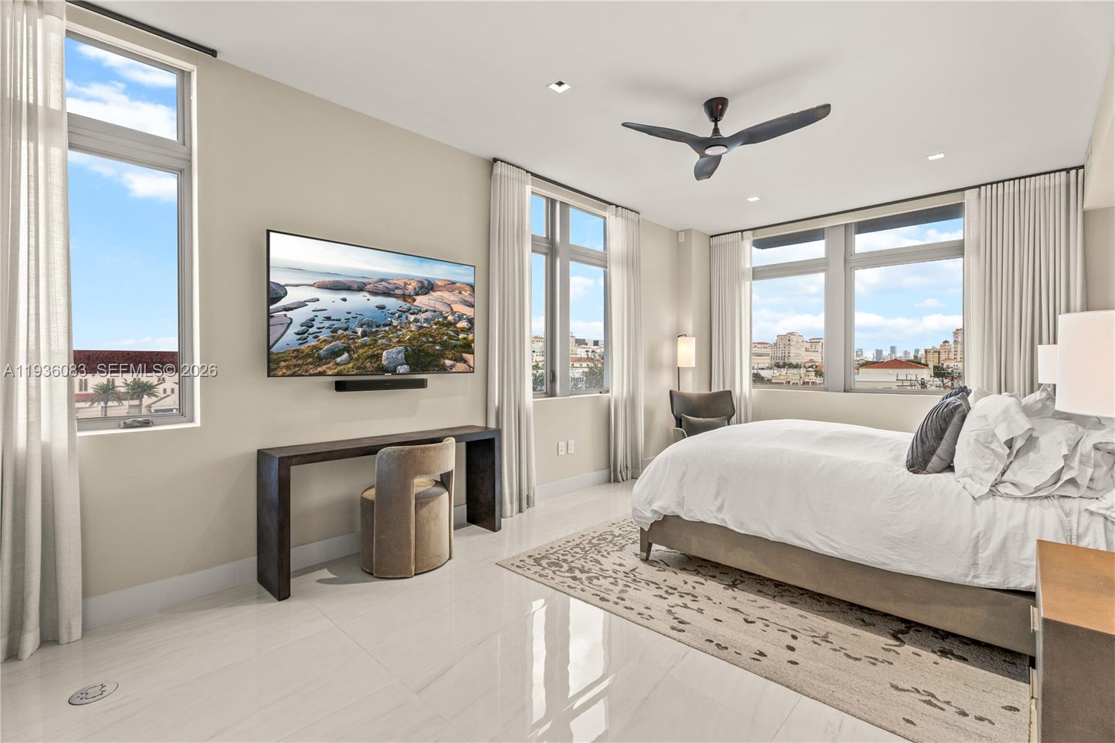 515 Valencia Ave #403 Coral Gables, FL 33134