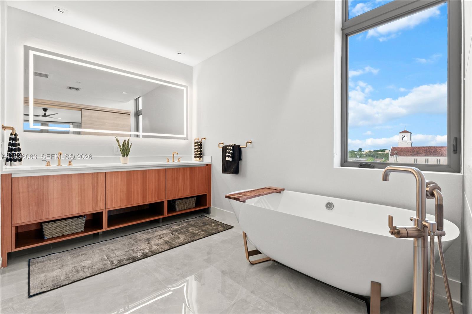 515 Valencia Ave #403 Coral Gables, FL 33134