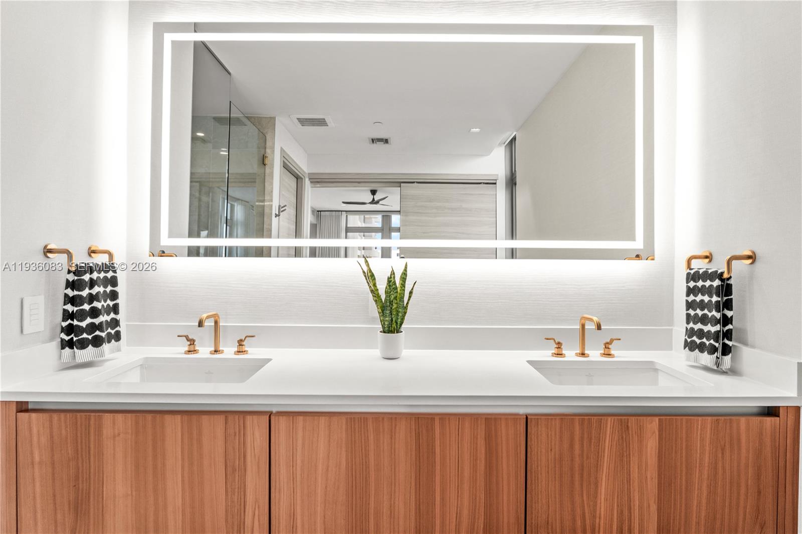 515 Valencia Ave #403 Coral Gables, FL 33134