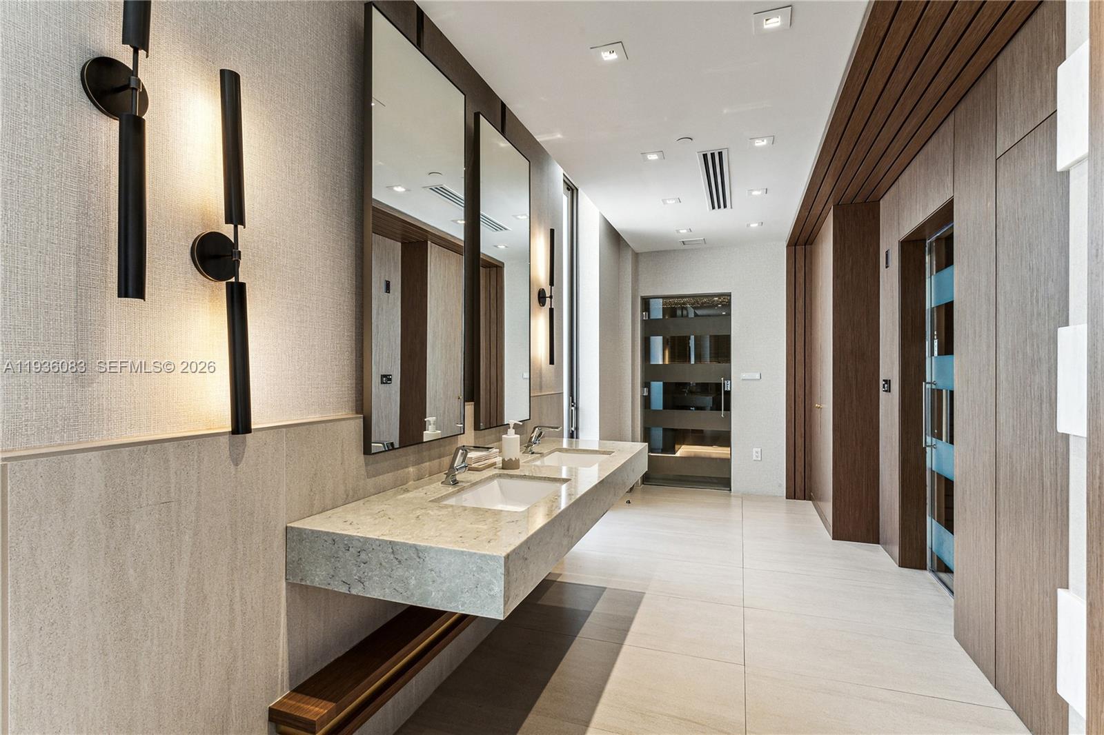 515 Valencia Ave #403 Coral Gables, FL 33134