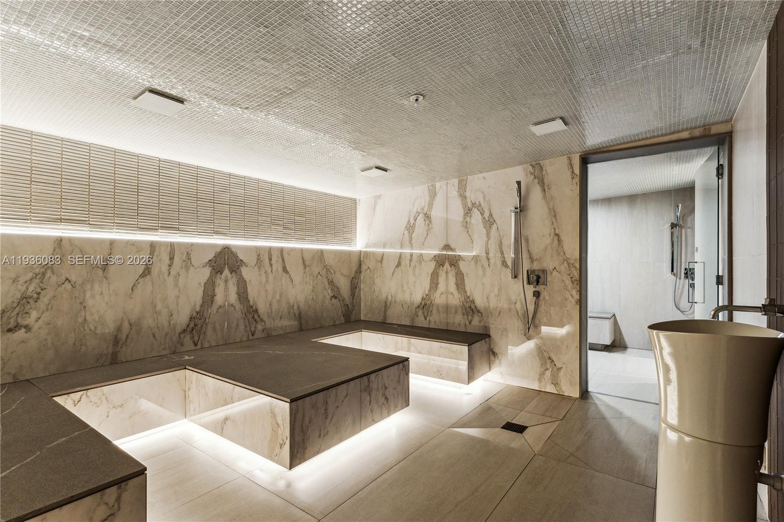 515 Valencia Ave #403 Coral Gables, FL 33134