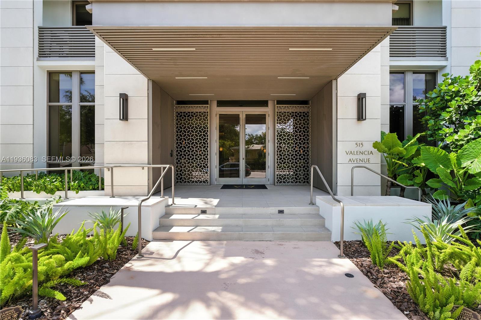 515 Valencia Ave #403 Coral Gables, FL 33134