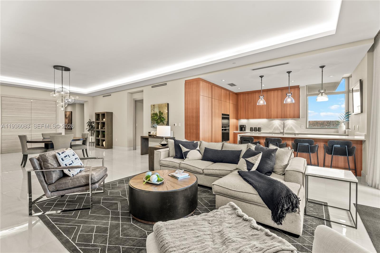 515 Valencia Ave #403 Coral Gables, FL 33134