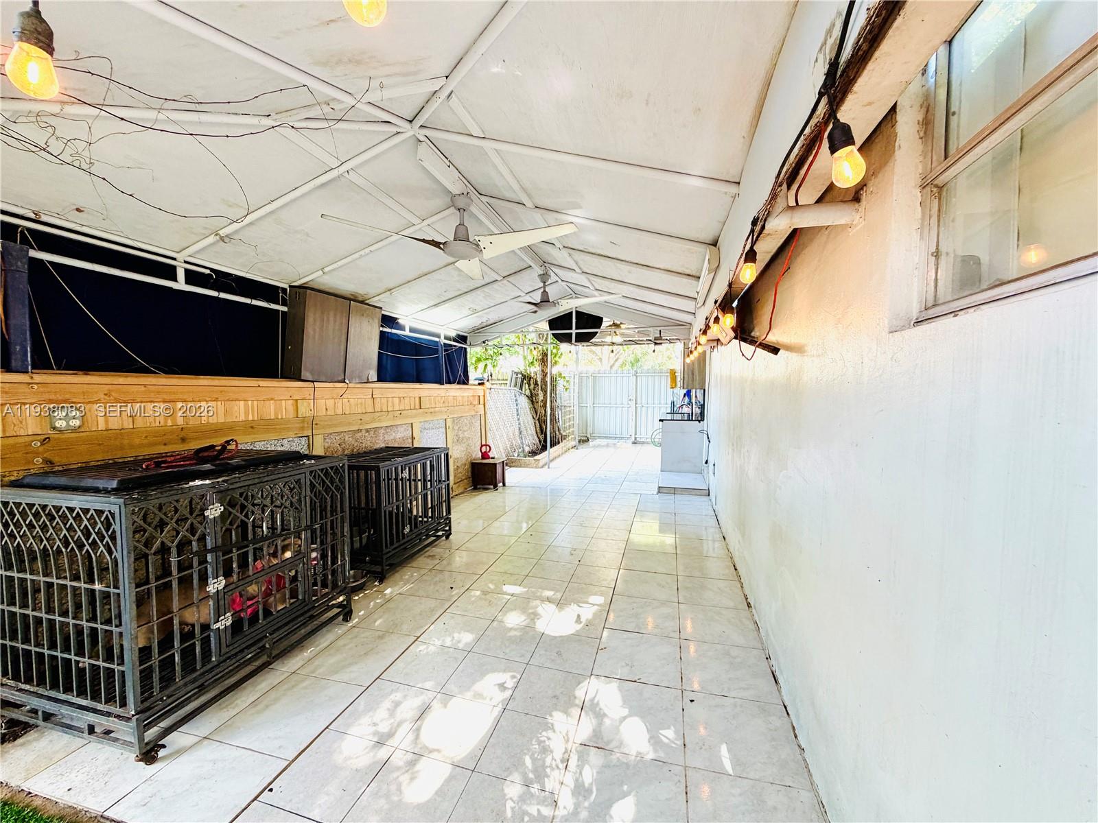 546 E 39th St Hialeah, FL 33013