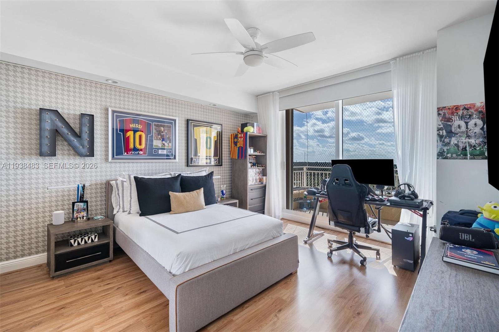 image Ocean Tower One21