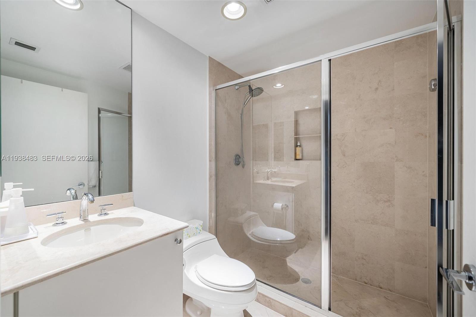 image Ocean Tower One25