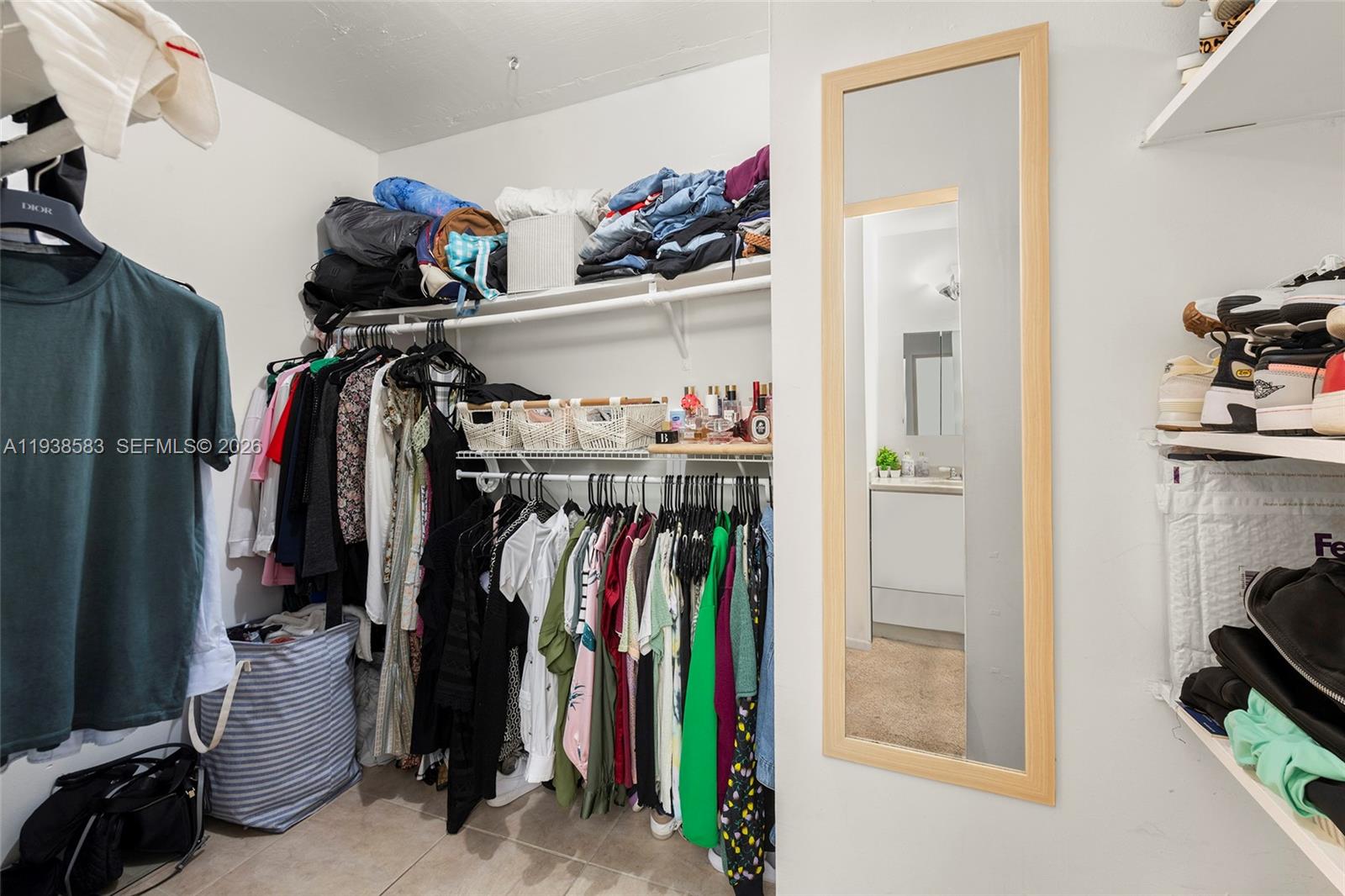 2350 NE 135th St #1006 North Miami, FL 33181