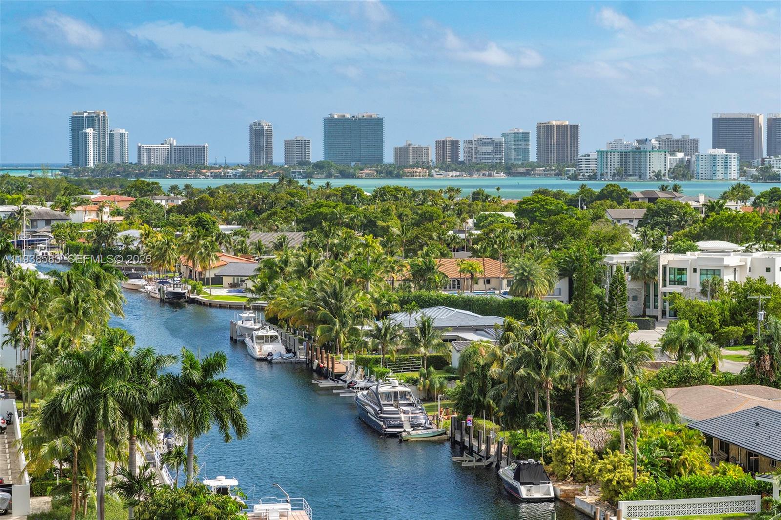 2350 NE 135th St #1006 North Miami, FL 33181