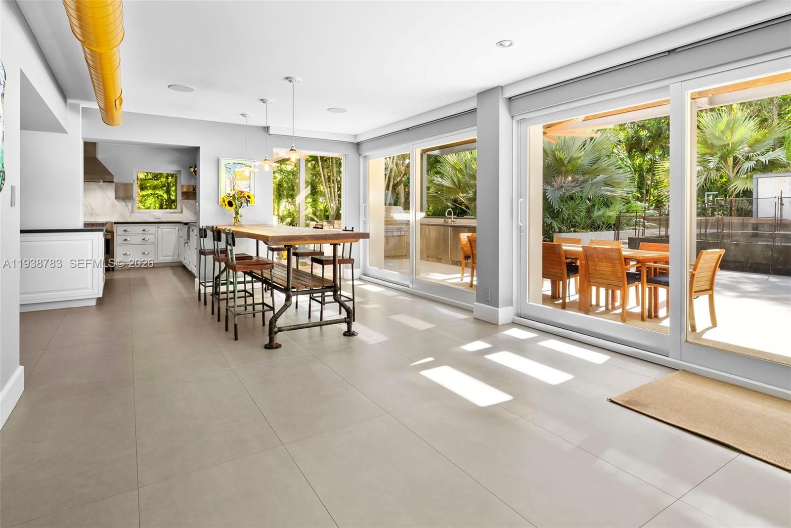 5520 Oakwood Ln Coral Gables, FL 33156