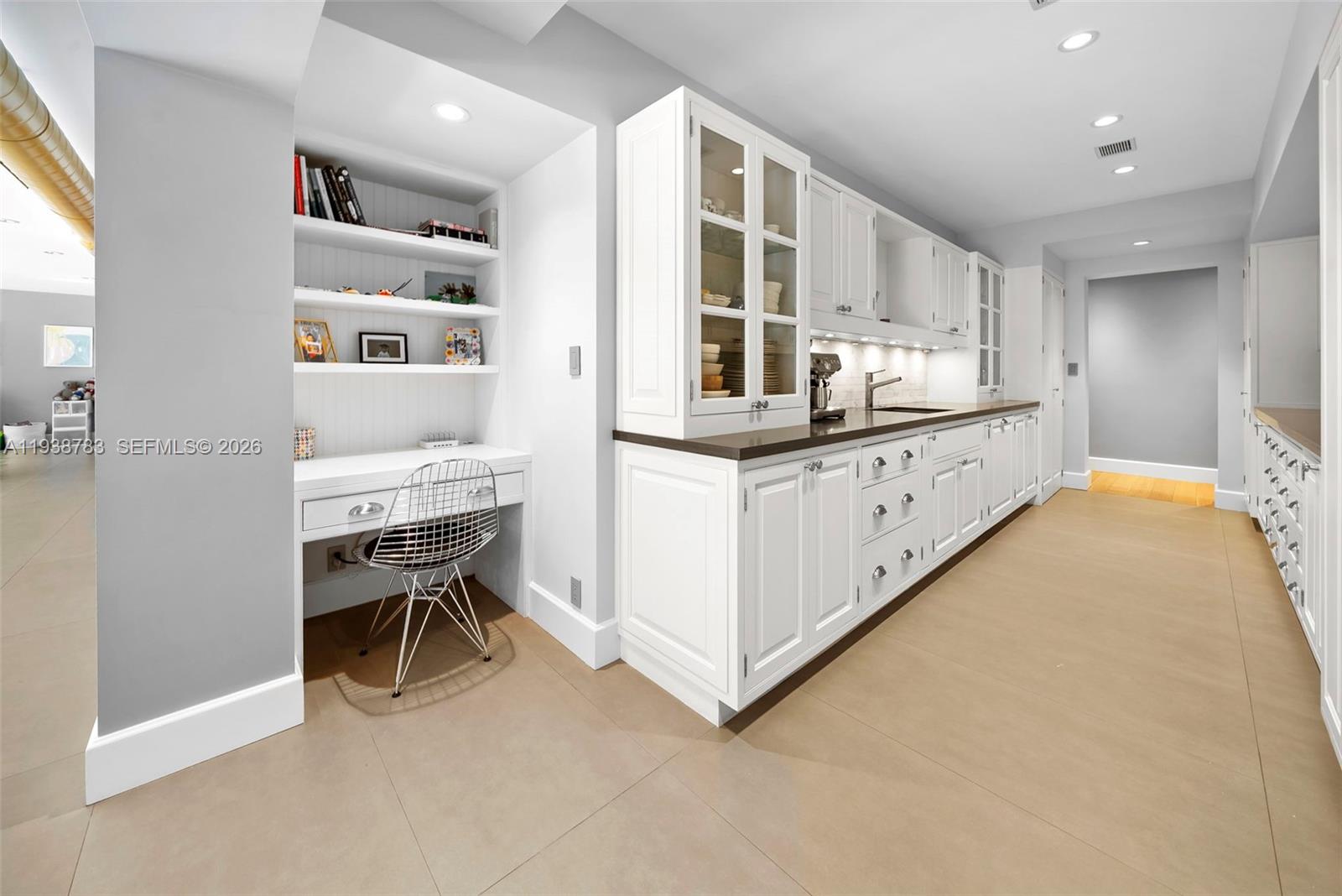 5520 Oakwood Ln Coral Gables, FL 33156